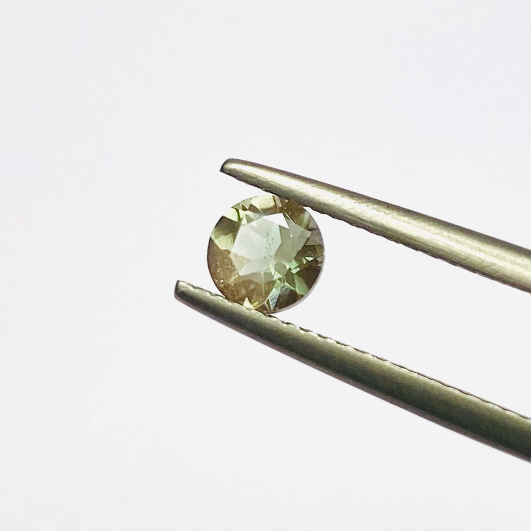 3色、シラーに贅沢なオレゴンサンストーン