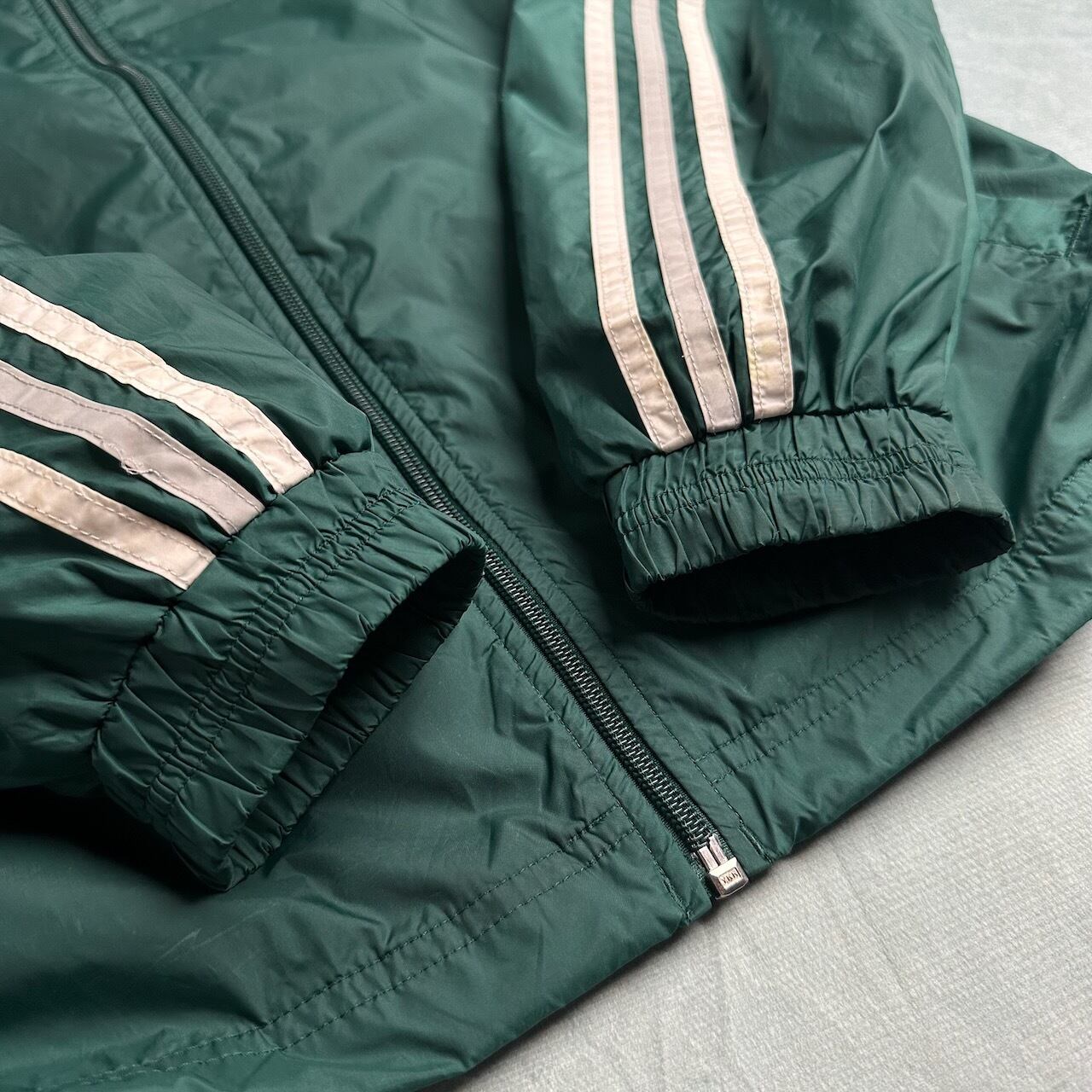 adidas アディダス ナイロンジャケット ドローコード付き スリー