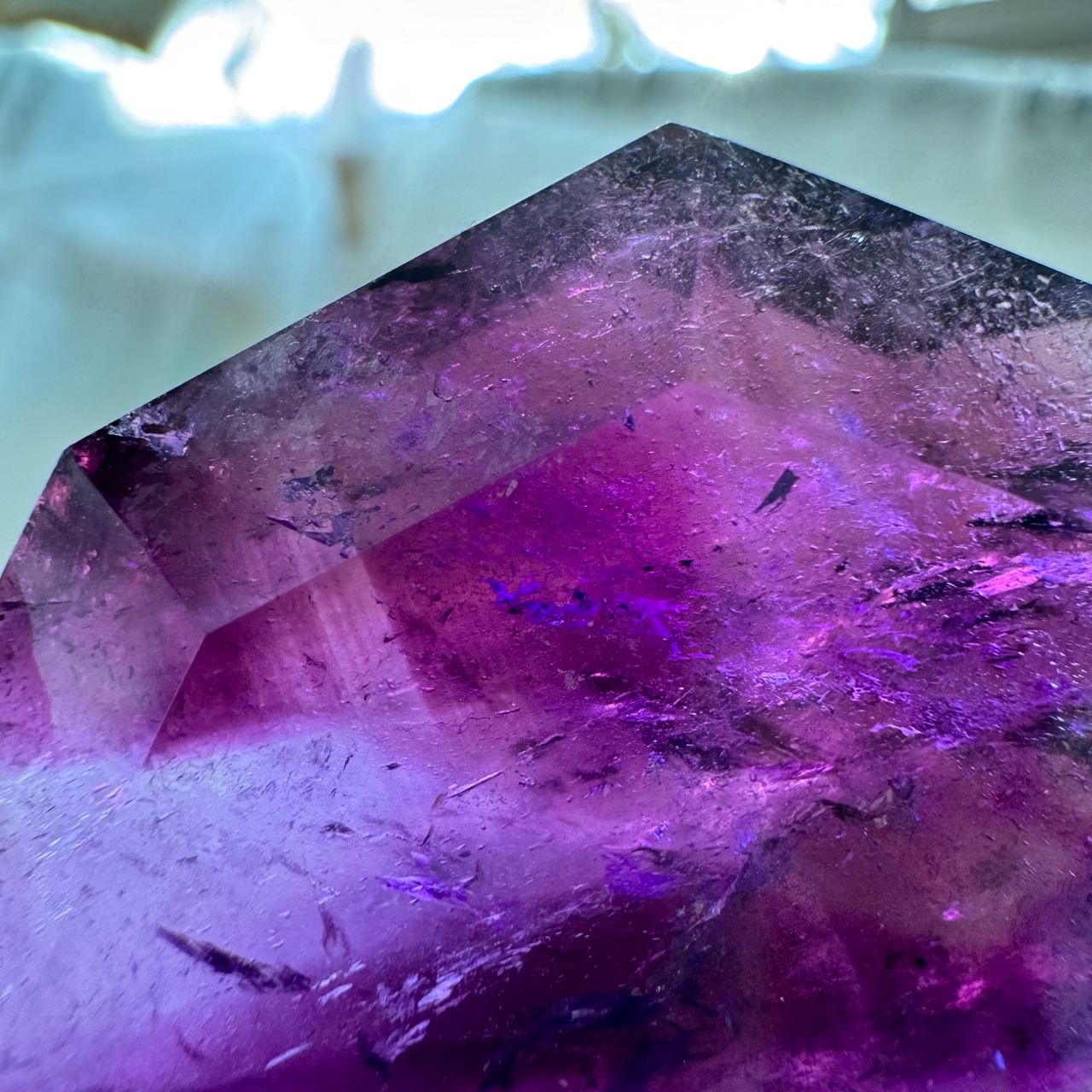 アメジスト＊ハートファセットカット＊231206＊天然石カービング＊天然石インテリア＊置き物＊インテリアストーン