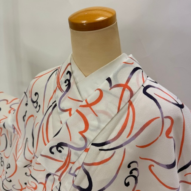 小紋 洗える着物 裄69cm 身丈164.5cm 花柄 袷 普段着 ポリエステル 中古 白  L サイズ 6613
