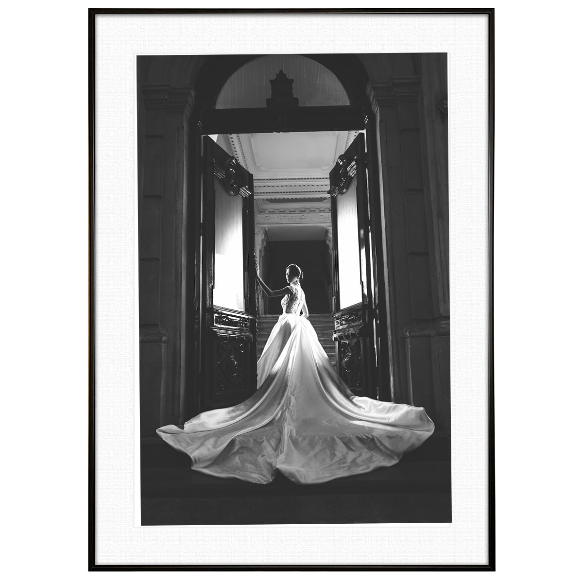 人物写真 後ろを振り返るウェディングドレスの女性 インテリアアート モノクロポスター額装 AS3055