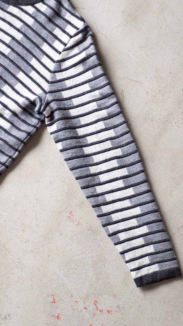 "KRIS CASSIA" 1990s Shadow block border knit