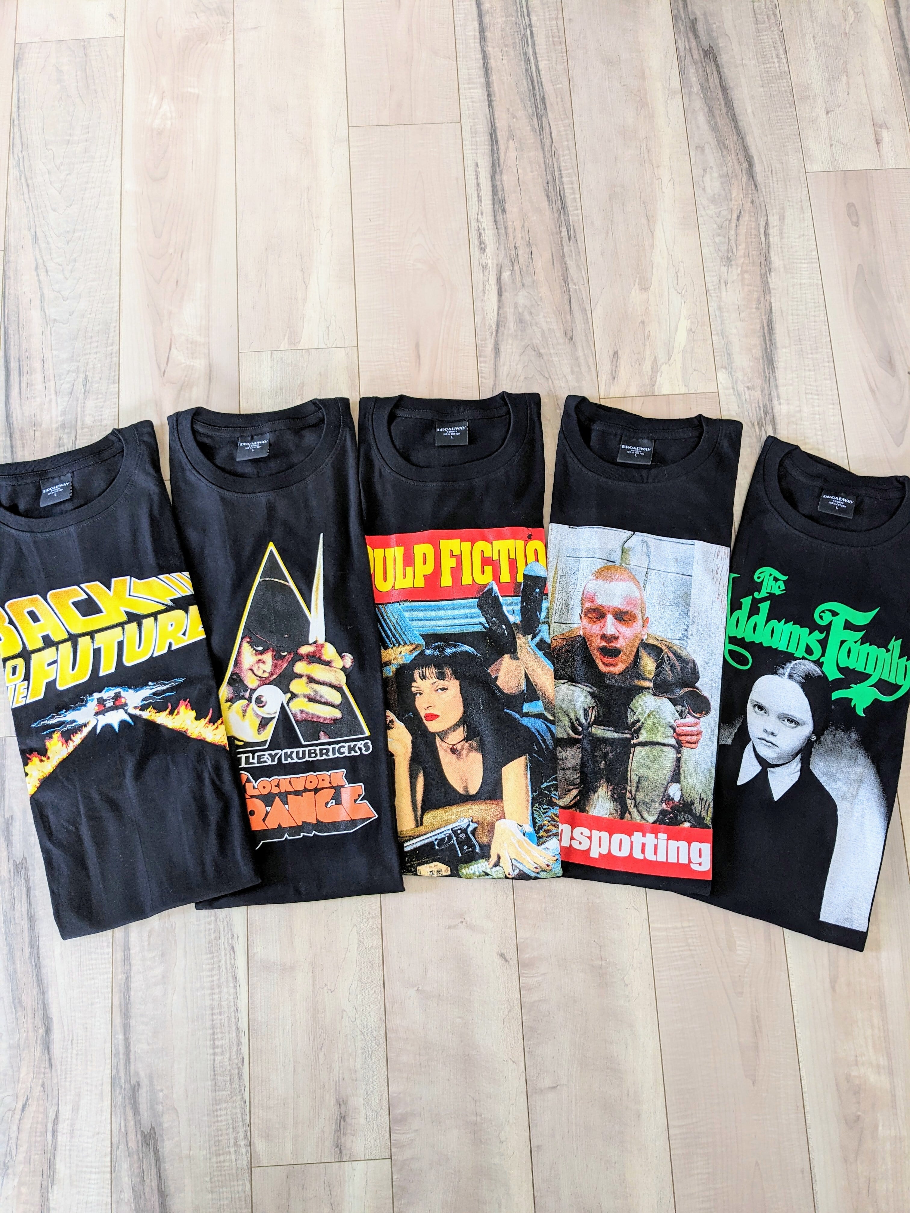 【Wednesday （ウェンズデー） 】『アダムス・ファミリー』（The Addams Family）映画Tシャツ/Tシャツ〚アメリカン雑貨 アメトイ〛