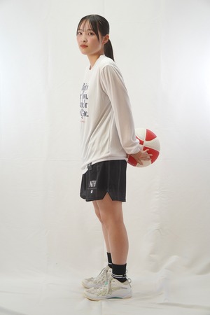 TOWN BUILT L/S TEE color White