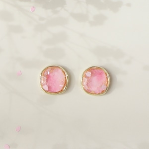 【ﾋﾟｱｽ/ｲﾔﾘﾝｸﾞ】 1点もの＊和紙と水彩の彩り ~桜~