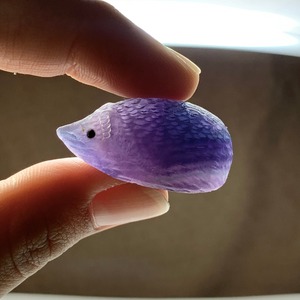 024.可愛い色合い☆フローライト ハリネズミ