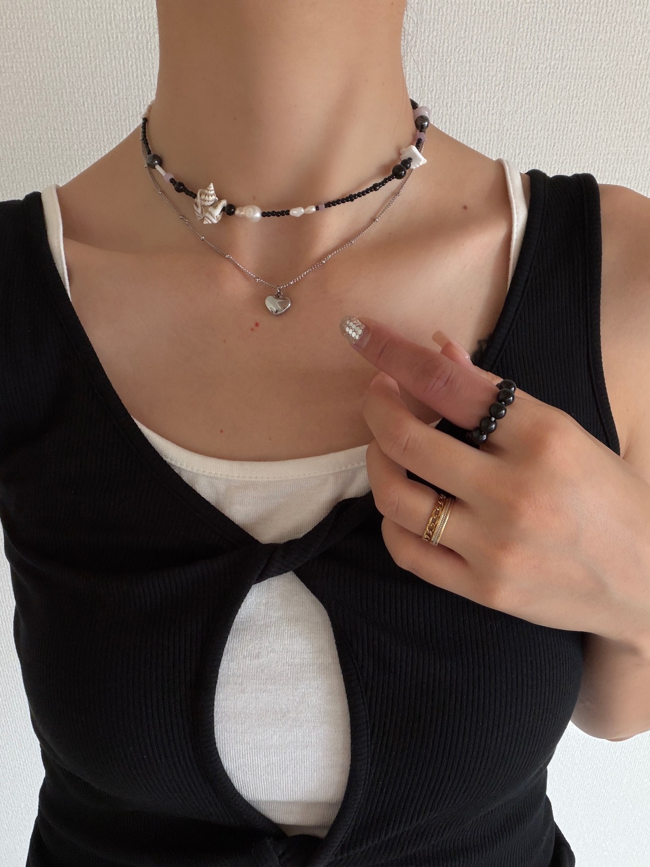 Black×Shell beads necklace［BZN45］