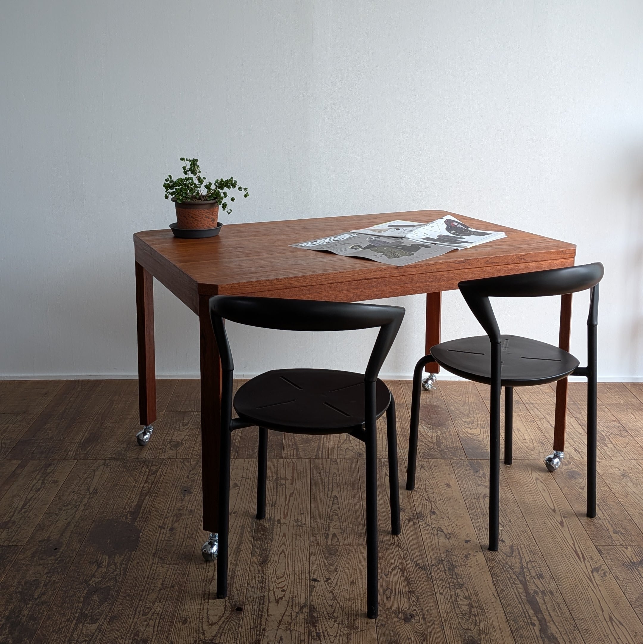 トキ・ツヤ　ヴィンテージ　木製コーヒーテーブル　剥離 Furniture | sonota ヴィンテージ家具・デザイン・インテリア・家具・雑貨