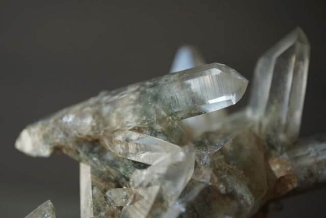 ヒマラヤ ガルサ渓谷パルギ産クォーツ/クローライト/マイカ Quartz 1037