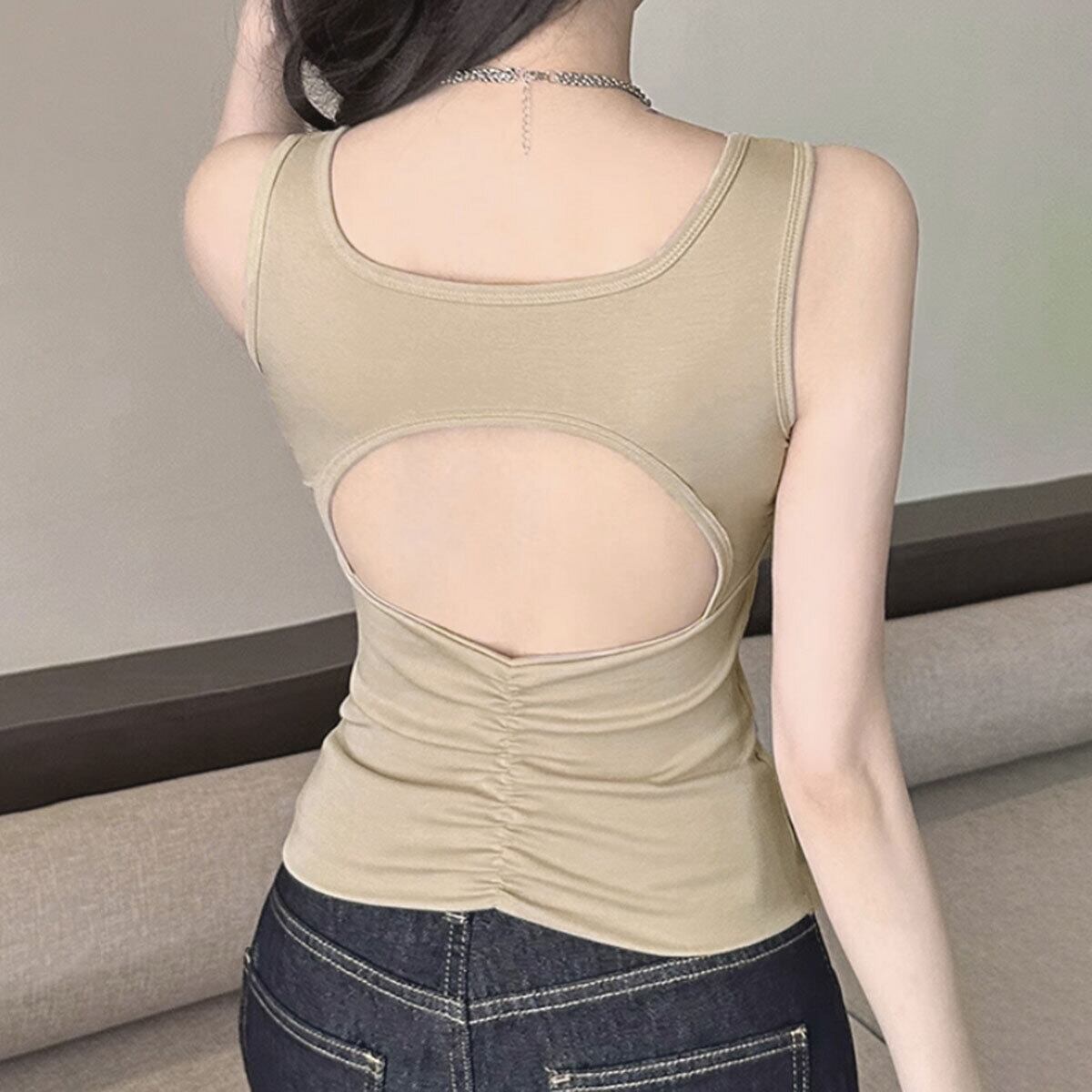タンクトップ カップ付き レディース 春夏 韓国 インナー ブラトップ おしゃれ シンプル 大人 きれいめ カジュアル 無地 背中開き 肌見せ ダンス ヨガ ノンワイヤー 大人可愛い 大人女子