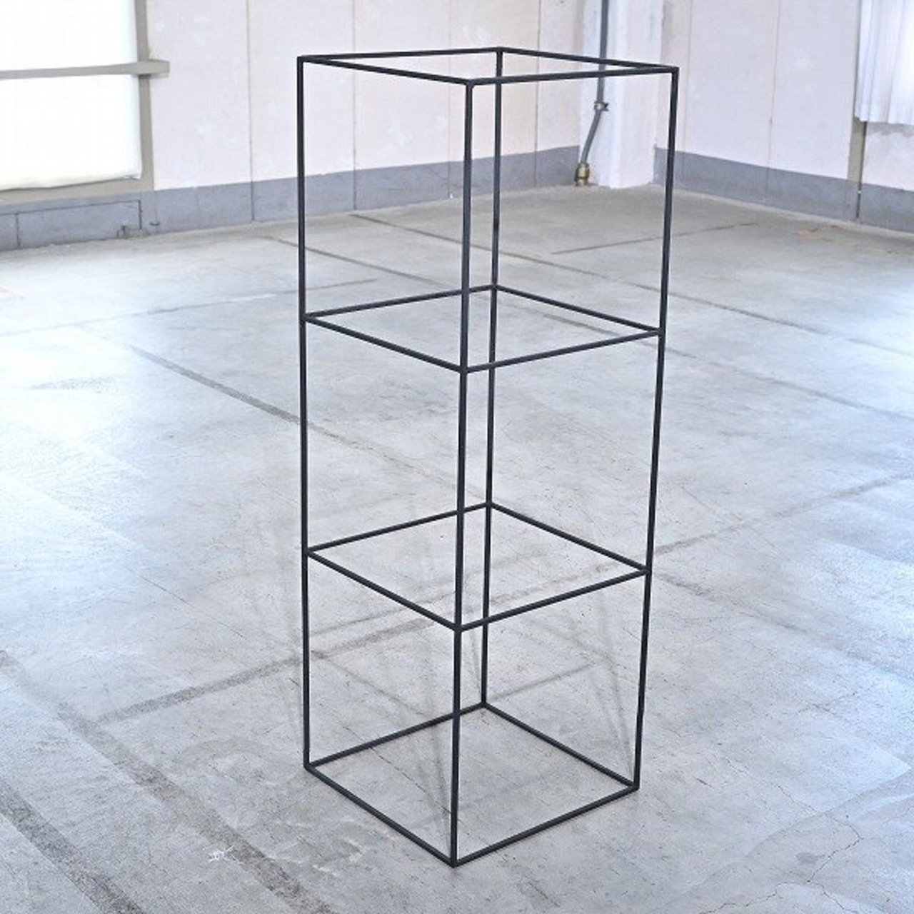 インダストリアル アイアンフレーム スクエア ブルックリン 鉄枠 ディスプレイ 店舗什器 飾り 玄関 リビング オフィス 書斎【中古家具/中古インテリア/USED家具ユーズド家具/リサイクル】