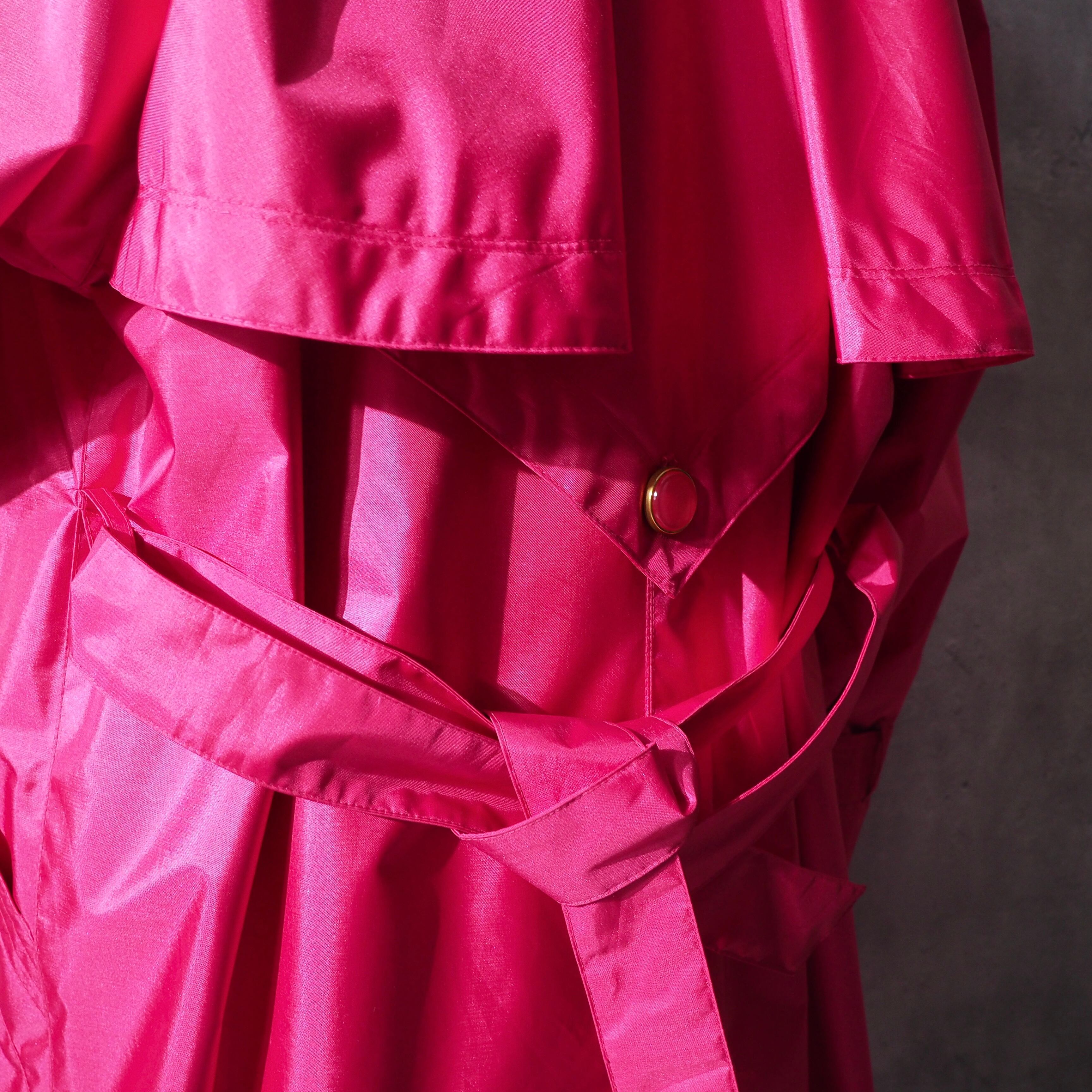 1990s Beautiful Vivid shocking pink color vintage loose long trench coat