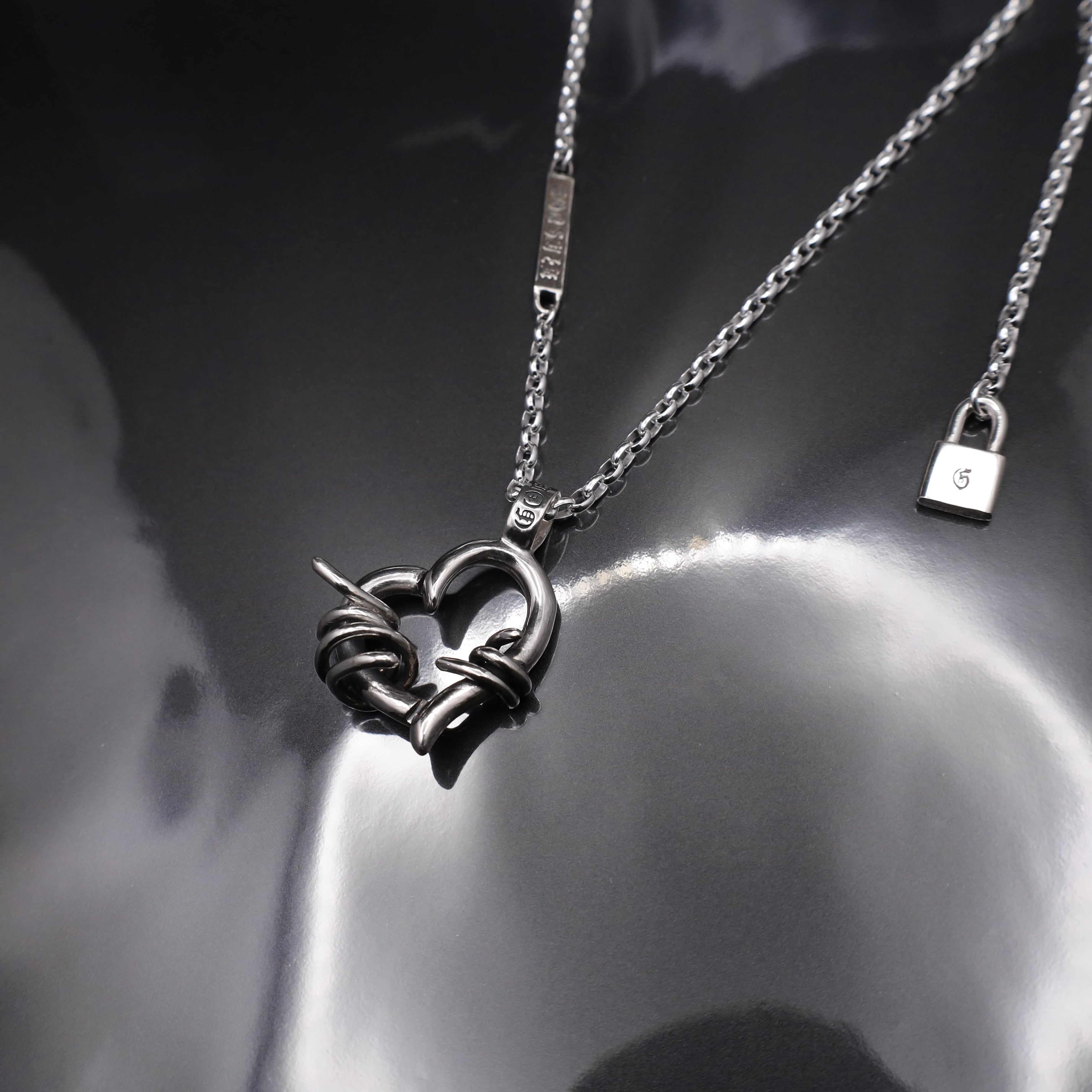 F605／ホース バングル E460／ハートネックレス THORNY HEART #1 NECKLACE with GODSIZE® I.D. TAG / ソーニーハート#1