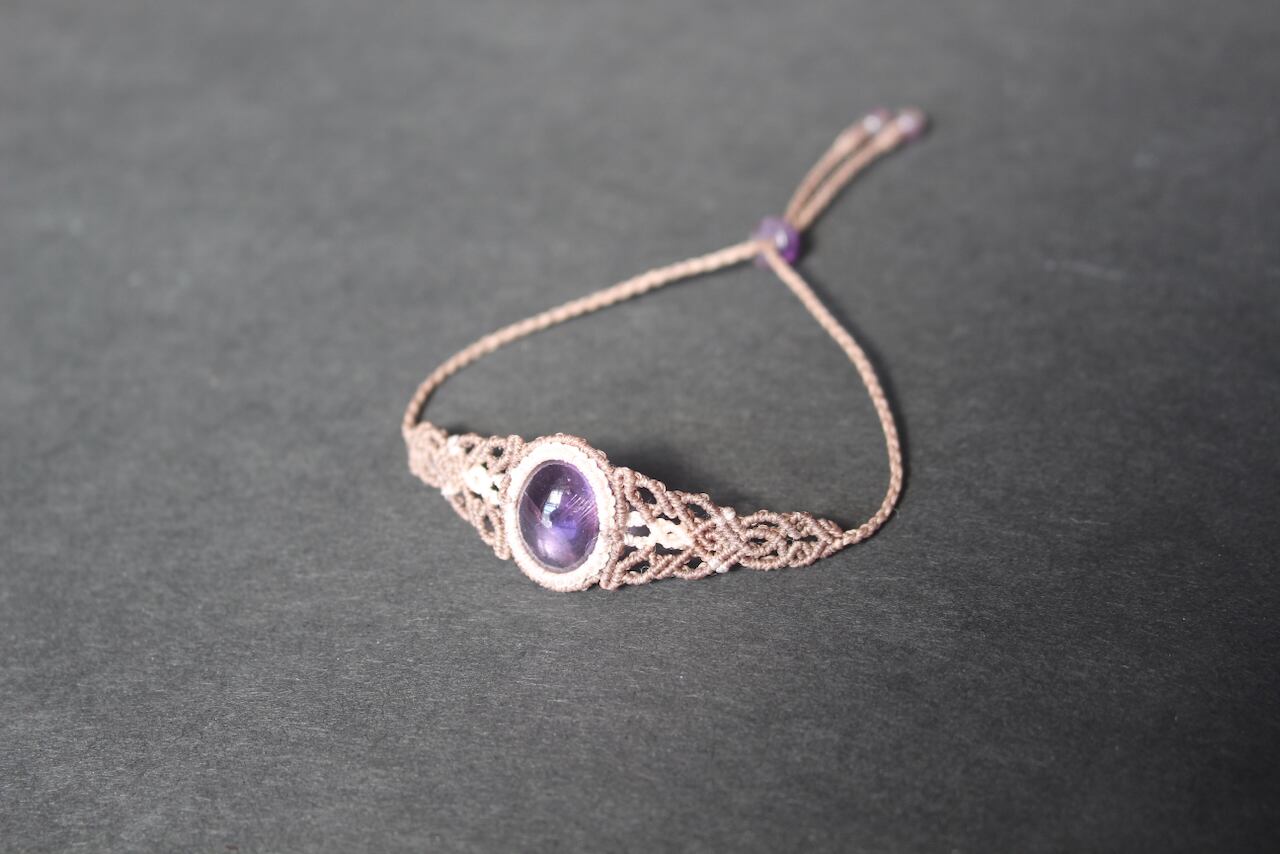 Amethyst micro macrame bracelet