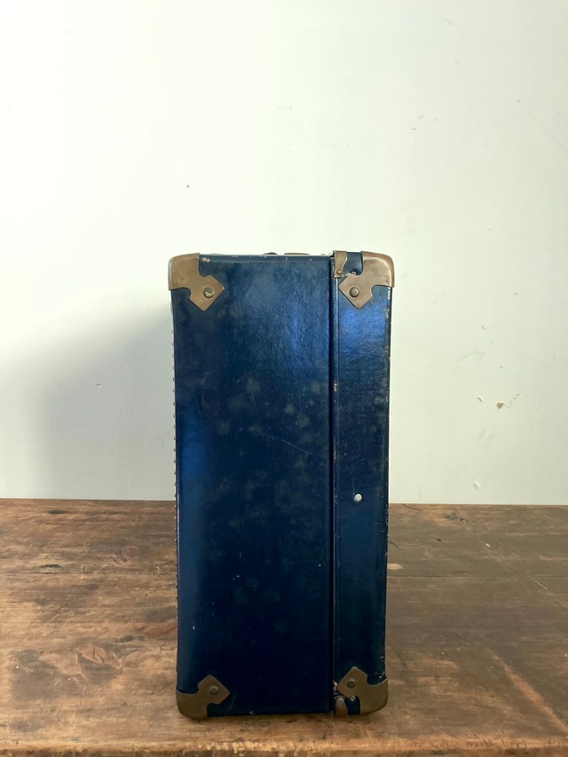 味のあるトランク　(古道具)