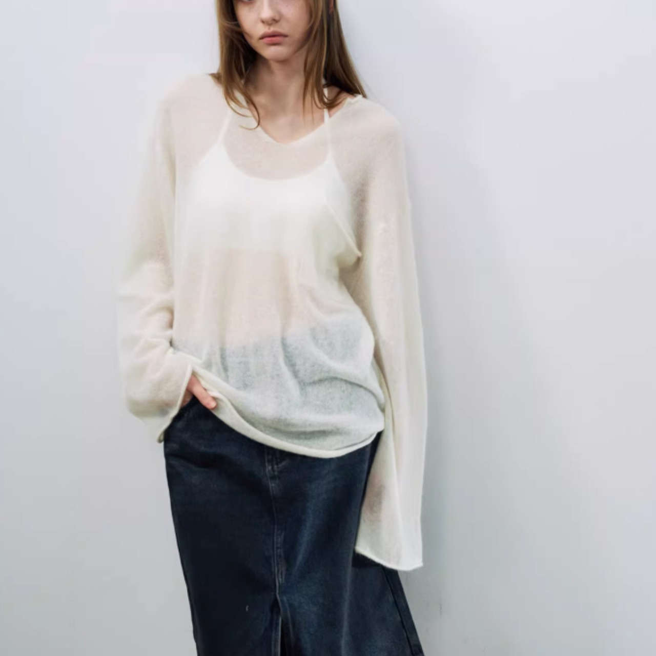 Airy V Neck Sheer Knit F0575