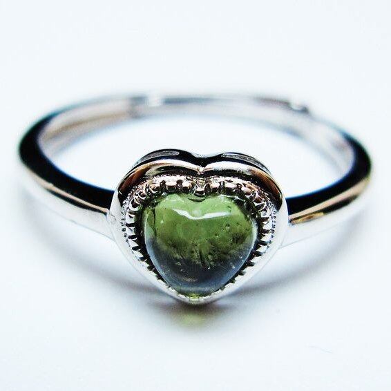 モルダバイト リング モルダウ石 指輪 ハート フリーサイズ 14号 一点物 メール便可 [M便 1/20] 199-579