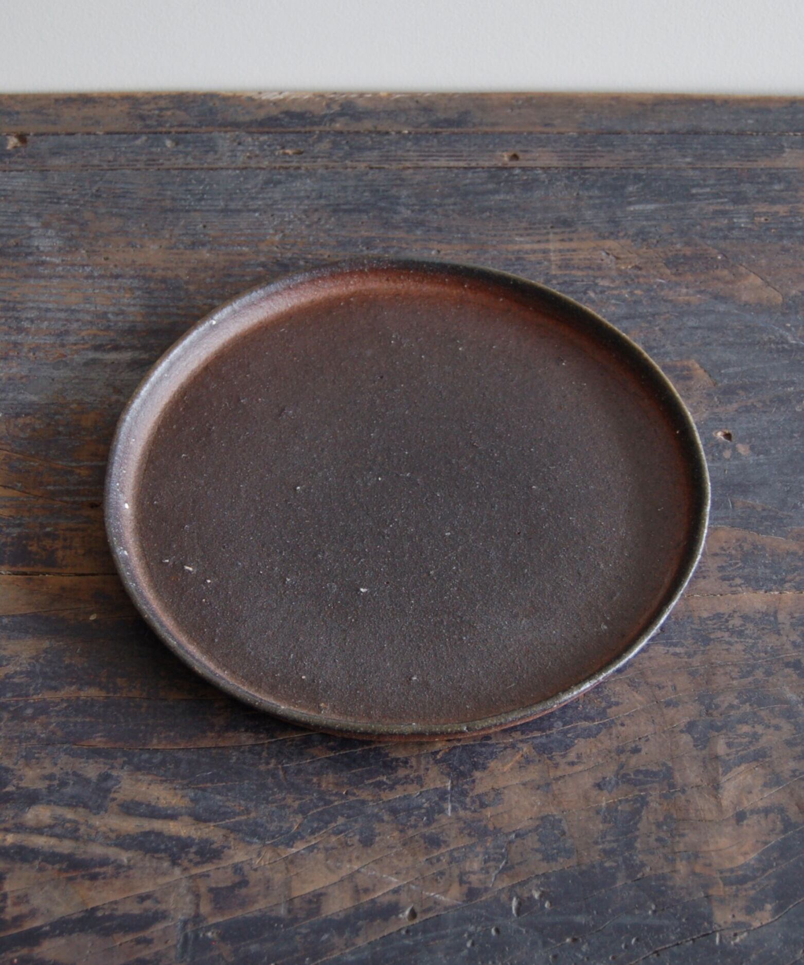 染屋土 平皿(24cm) / 江間 廣