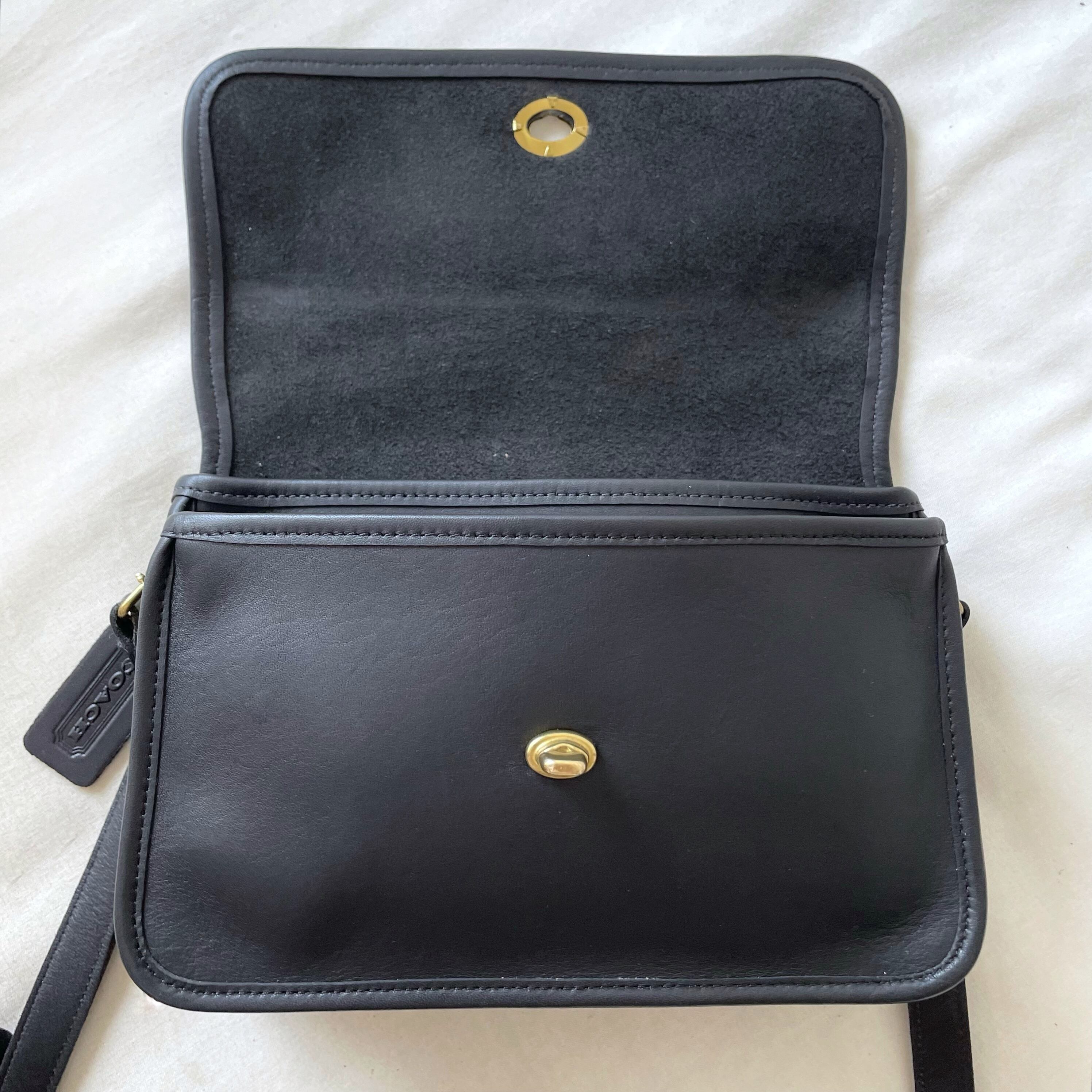 RARE VINTAGE COACH (OLD COACH オールドコーチ) COMPARTMENT