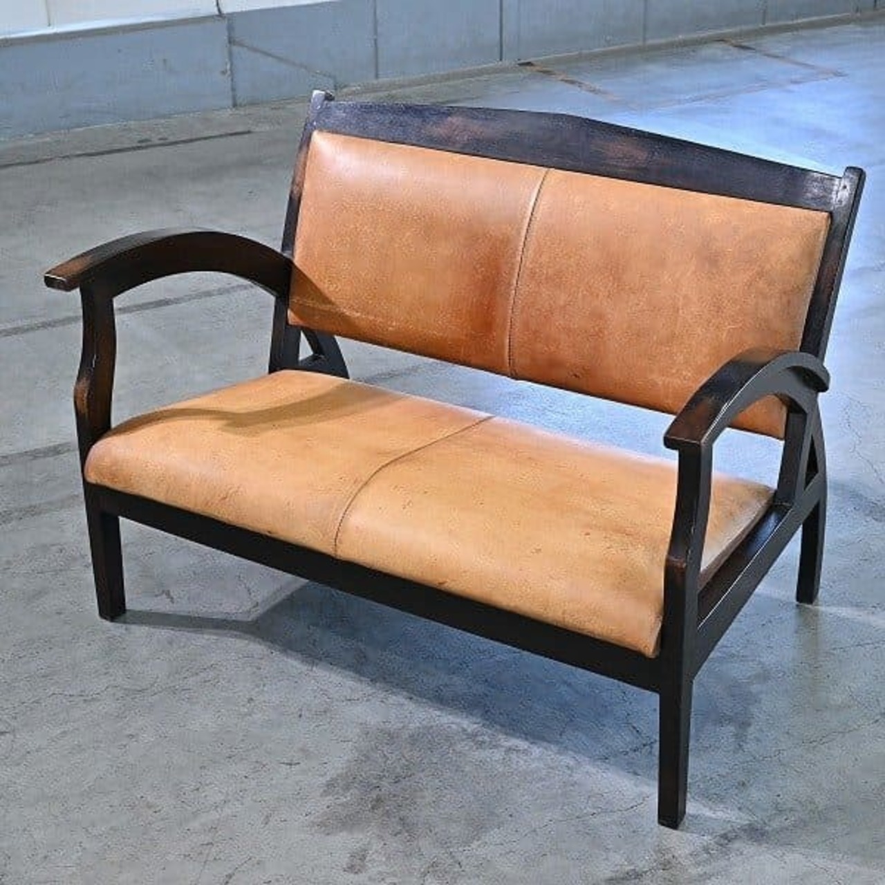 オールドメゾン「タイタニック」2人掛けソファ 無垢材 本革 ビンテージ old maison titanic インドネシア アジアン ヨーロッパ風 ラブ