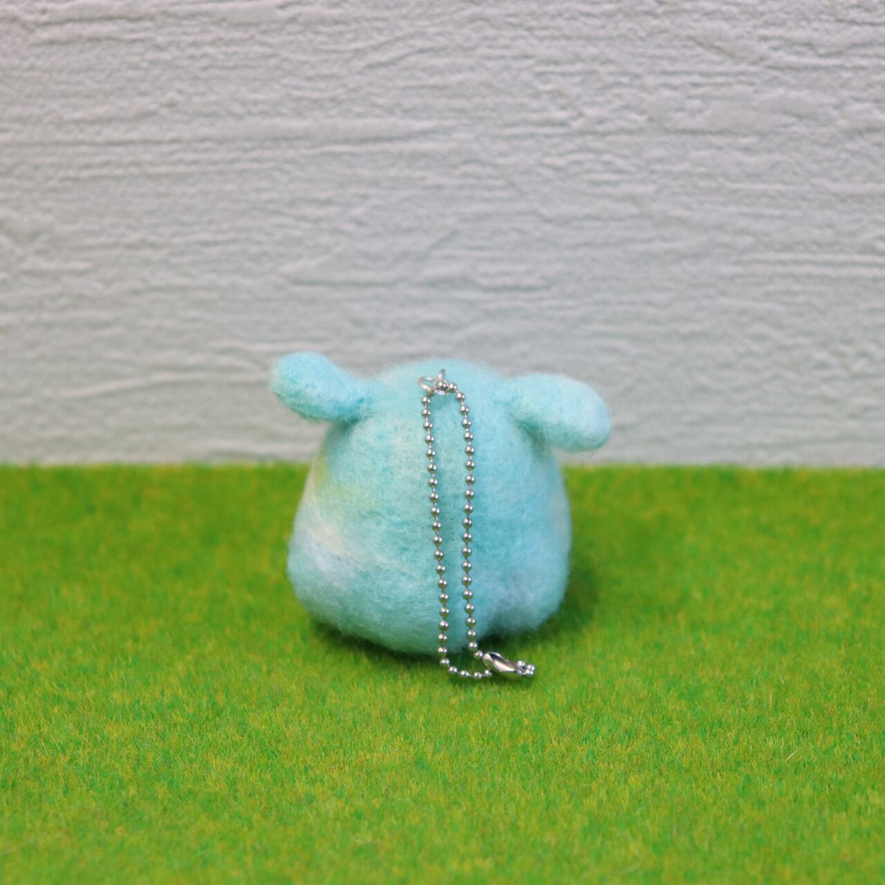 羊毛フェルト めんだこのめんこちゃん 二種類 オレンジ・水色 | トイロ