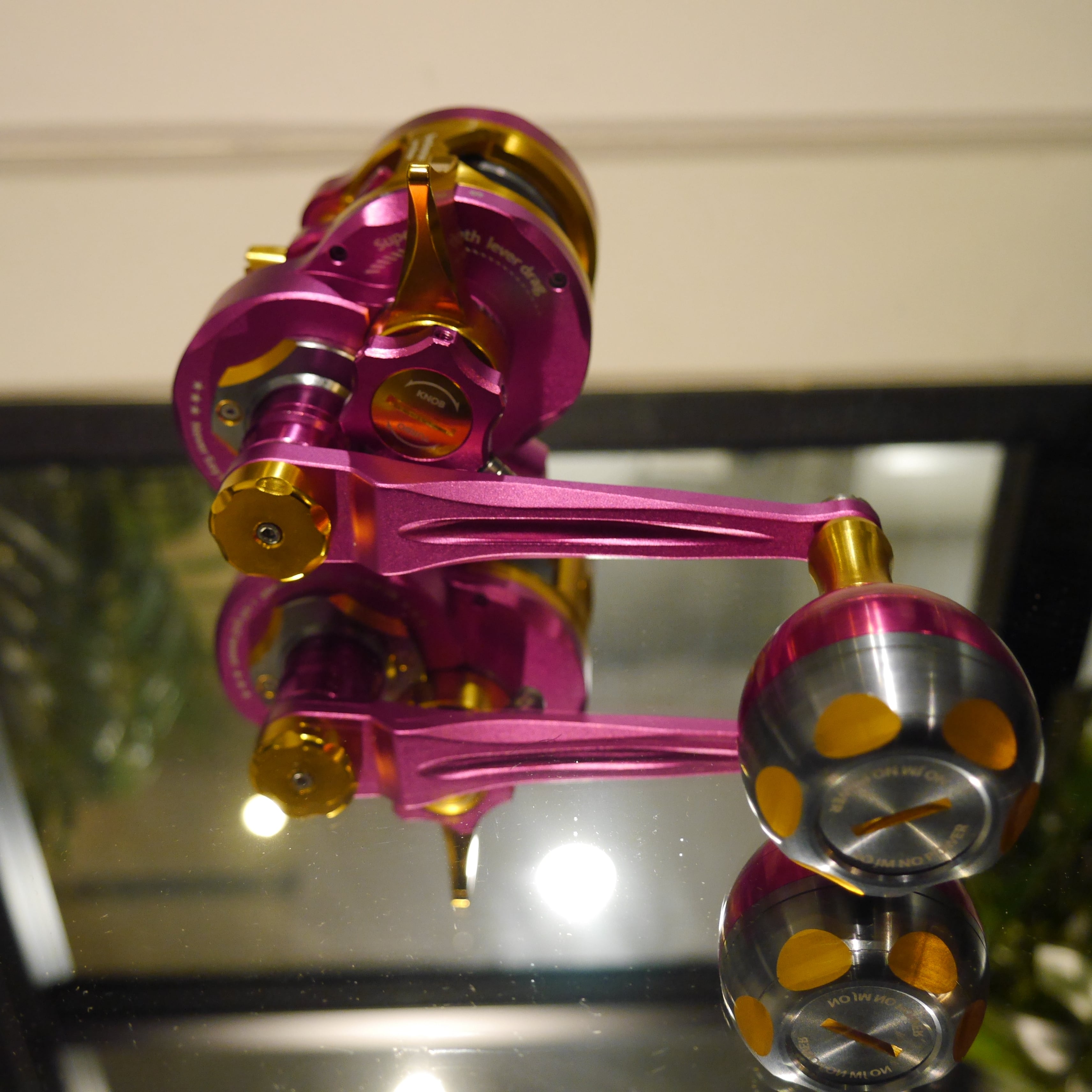 Pink/Gold/Titanium JM Gangster PE Micro Reel | RedfishBluefish手