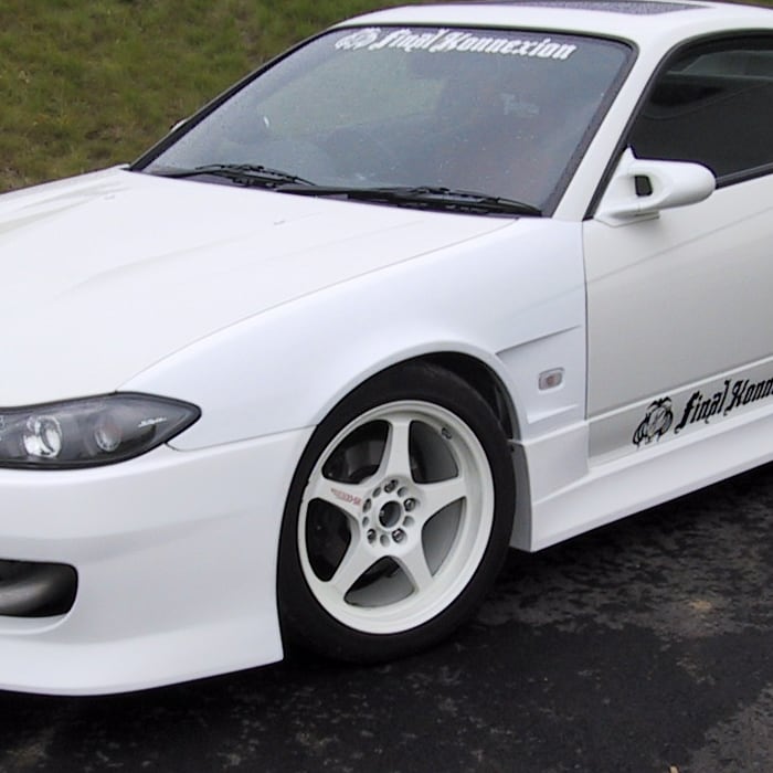 【FIRST CONTACT】　FRP製　D-SPEC　フロントフェンダーキット　NISSAN　S15　シルビア専用　20mmワイド　エアロ　未塗装品　 社外部品　【PGFK-G24-FCS15FFE】　ファイナルコネクション