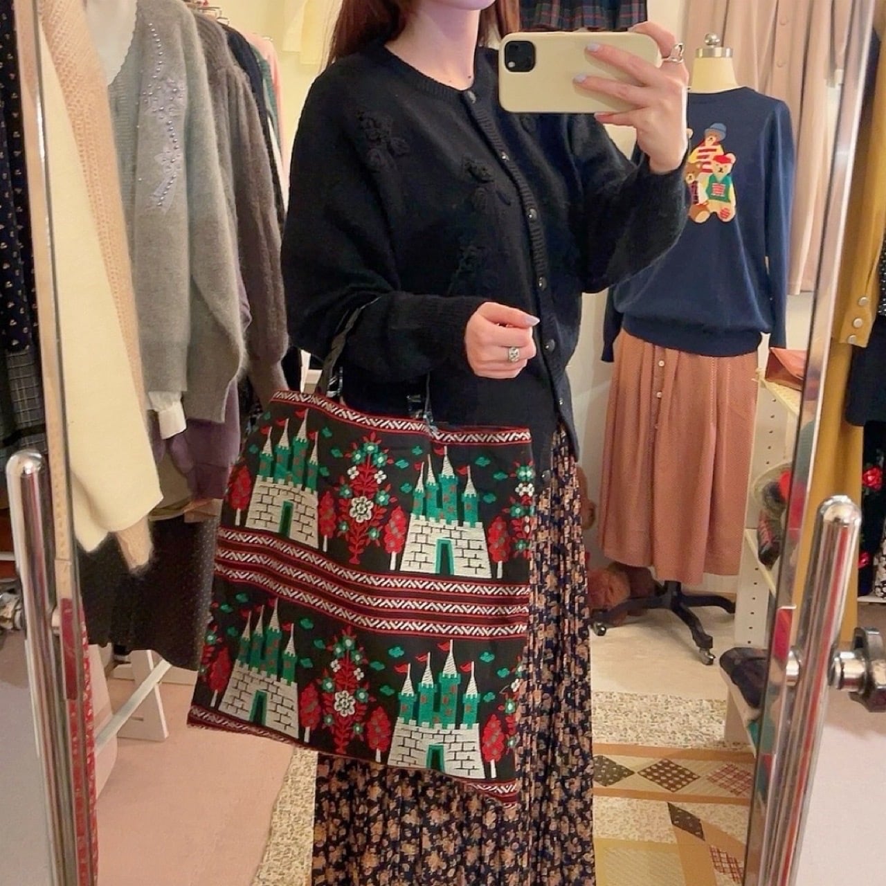 castle embroidery tote bag