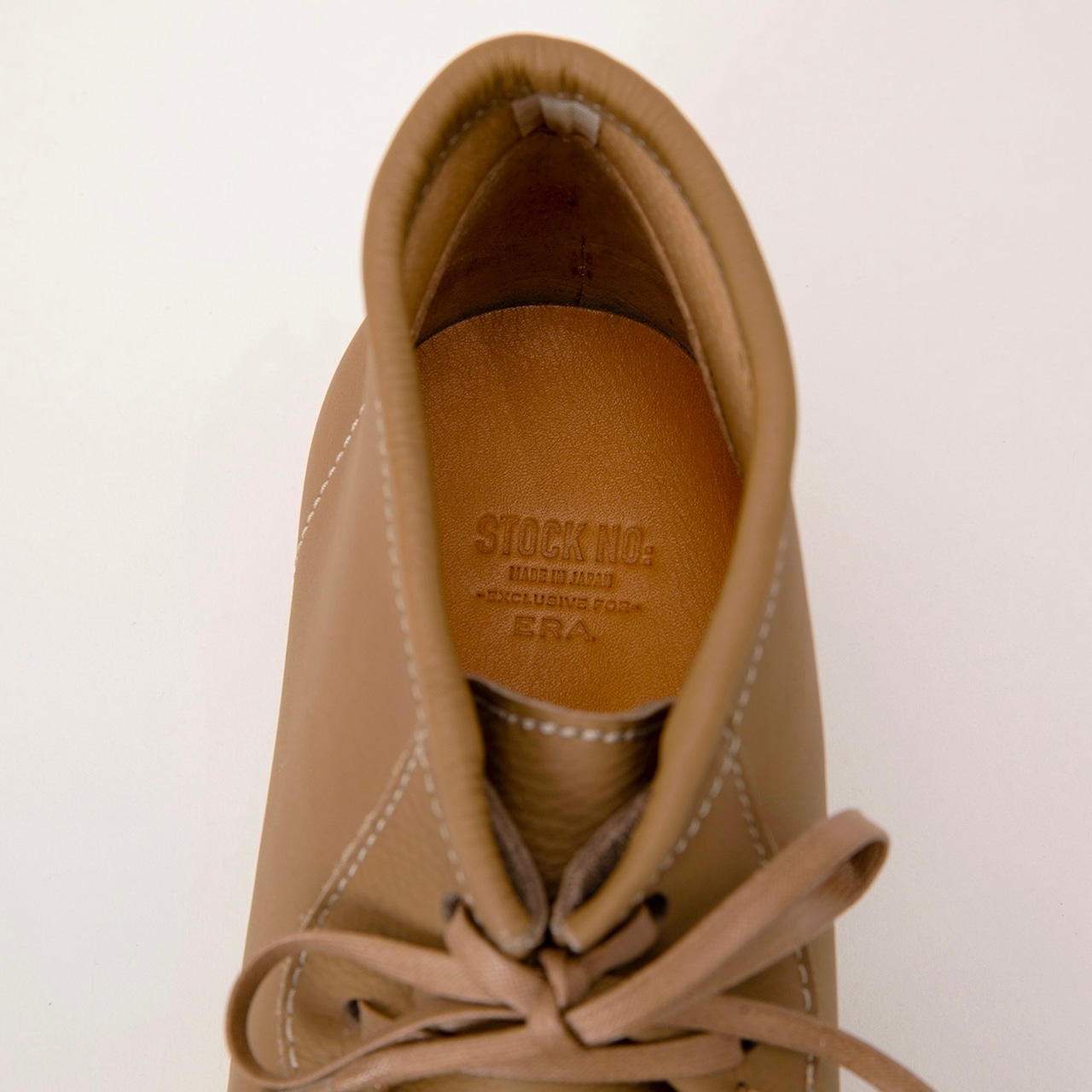 E R A.  STOCK NO: -exclusive for ERA.- MOCCASIN SHOES