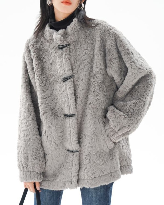 Horn button fur jacket  22861