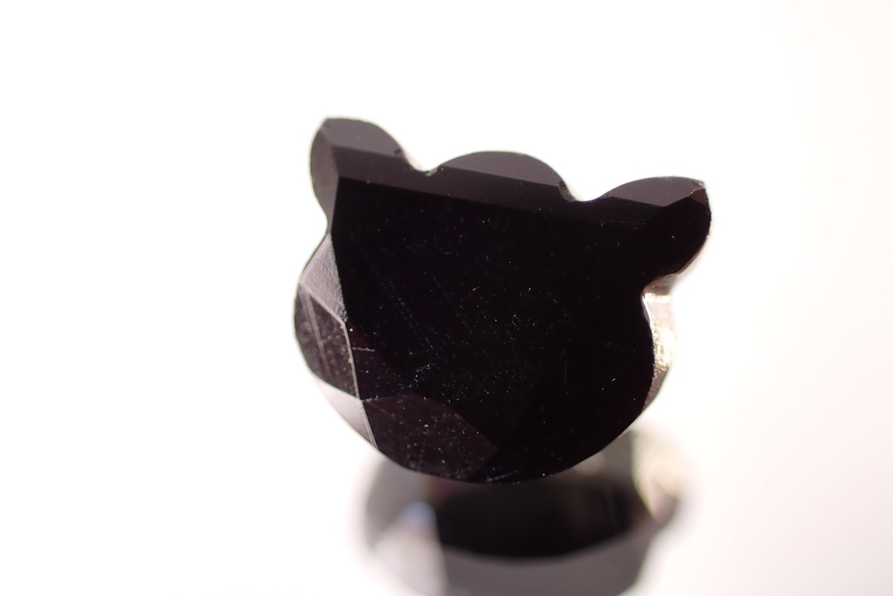 ブラックオニキス(猫カット)　1.83ct　[D11‐359]