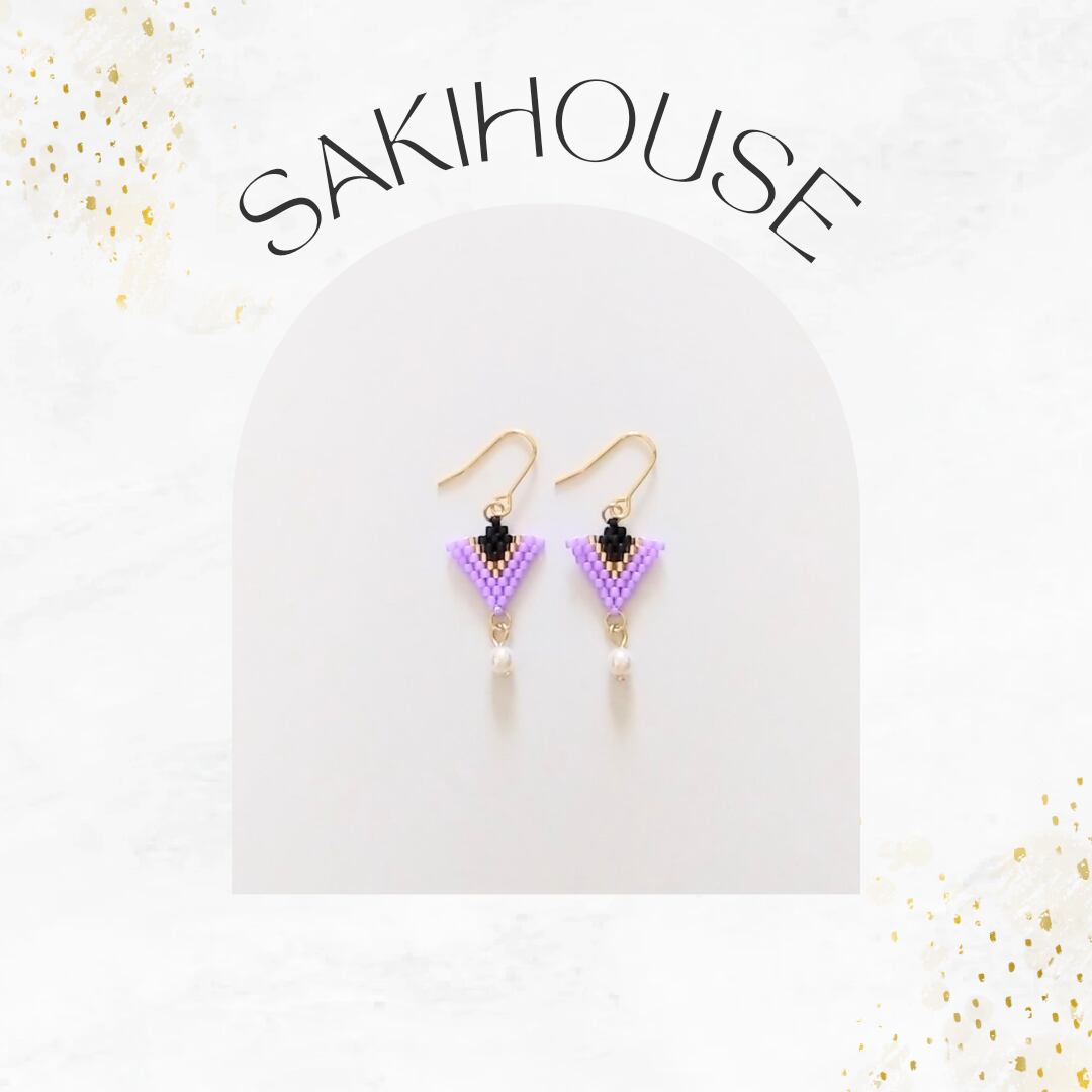 デリカビーズピアス北欧の馬ダーラナホースピアス 緑系 #a016 デリカビーズピアス◎北欧の馬ダーラナホースピアス◎ 緑系 #a016