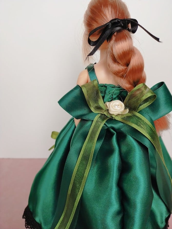 クリスマスシリーズ】クリスマスグリーンのクラシカルドレス