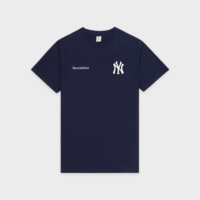 Sporty&Rich　Yankees Curve T-Shirt　NAVY