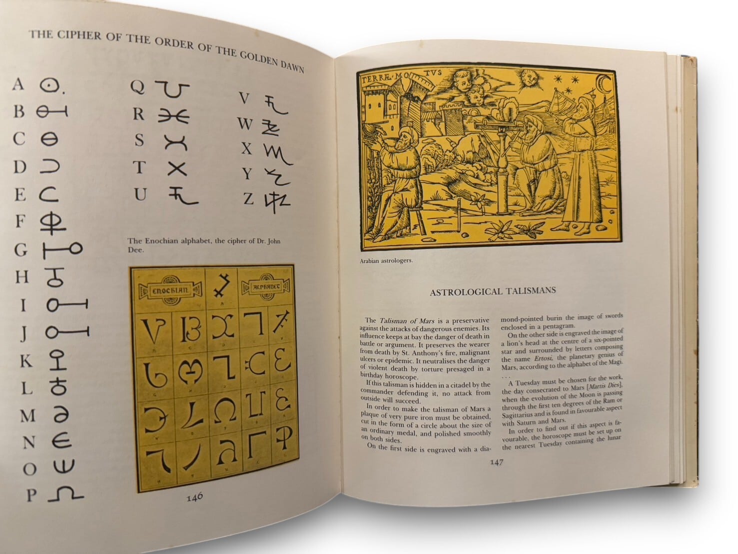 SSO002】The coffee table book of witchcraft and demonology(1973