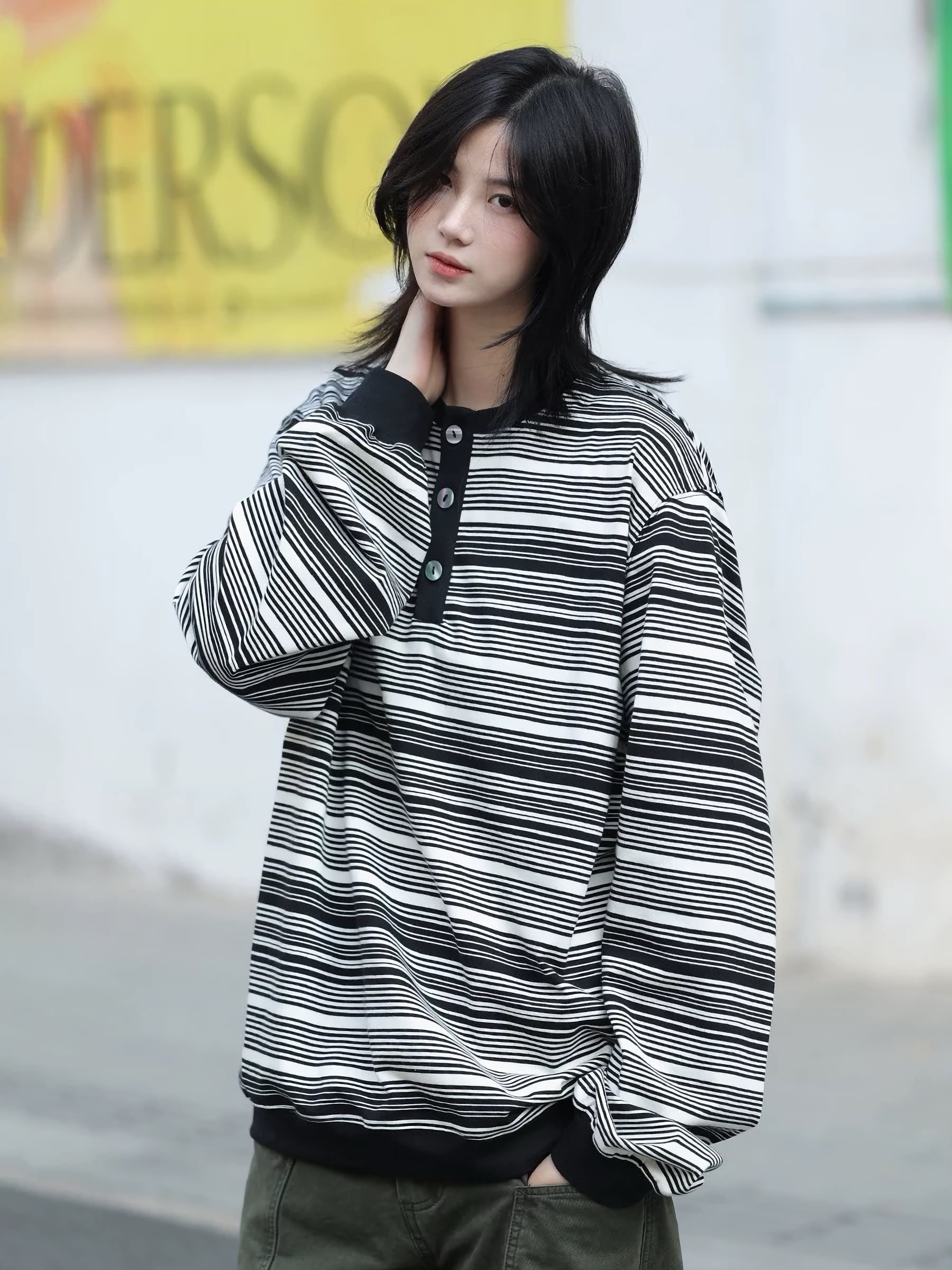 ヘンリーネックロングスリーブTシャツ / Henley Neck Long Sleeve T-shirt