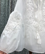 紐付き襟 刺繍 ロマンチックランタンスリーブ