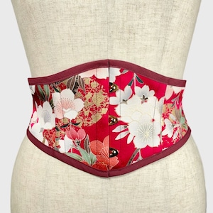 着物コルセット（躑躅色・黒留袖より制作）Kimono Corset (Azalea color・Made of Kurotomesode-Kimono)