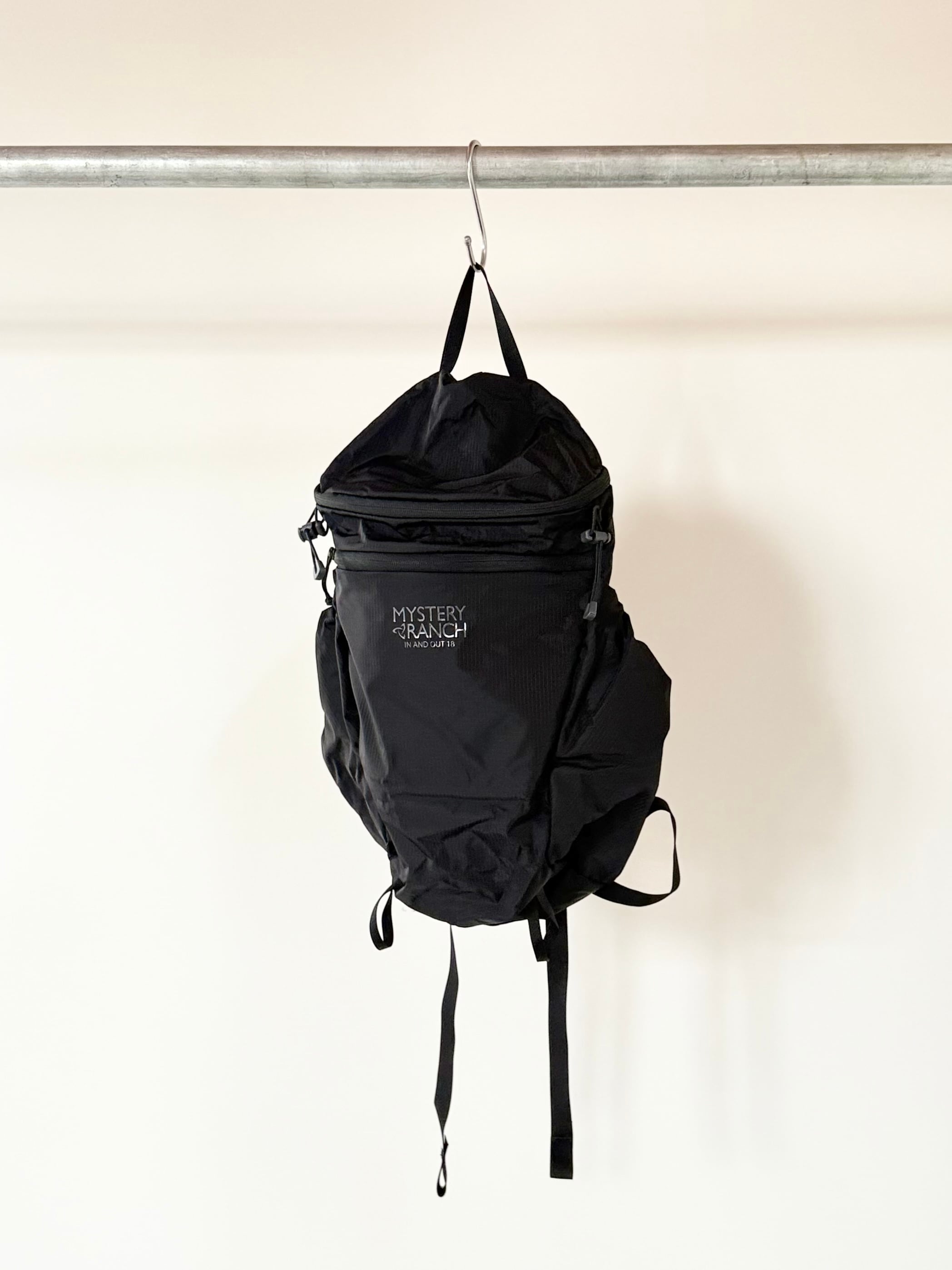 MYSTERY RANCH ミステリーランチ【IN AND OUT 18 インアンドアウト18