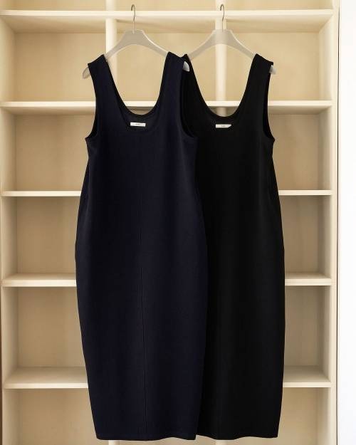 【anuke】Uneck Loose Onepiece