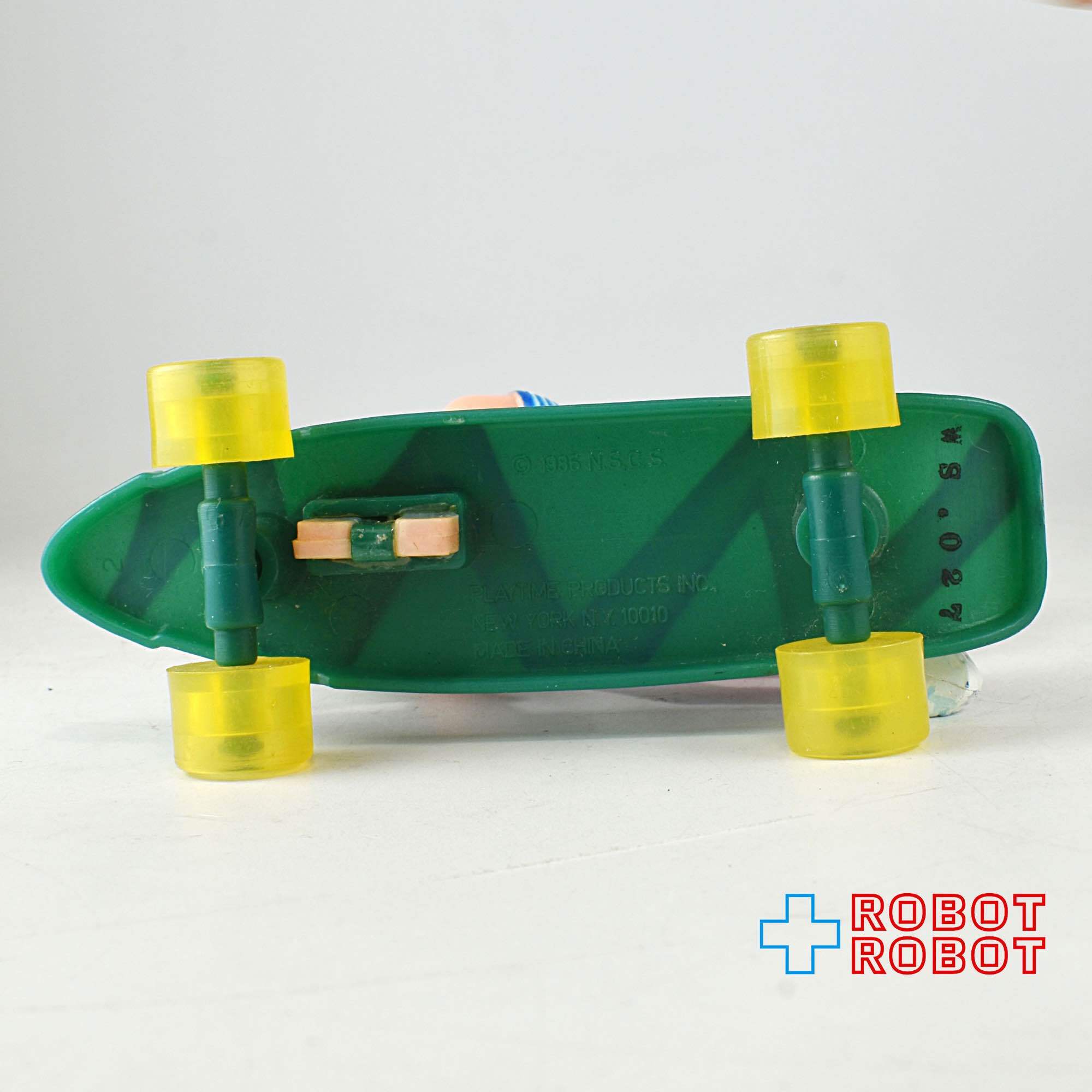 スケートボード・スマックアップス サミー・ストップサイン アクション