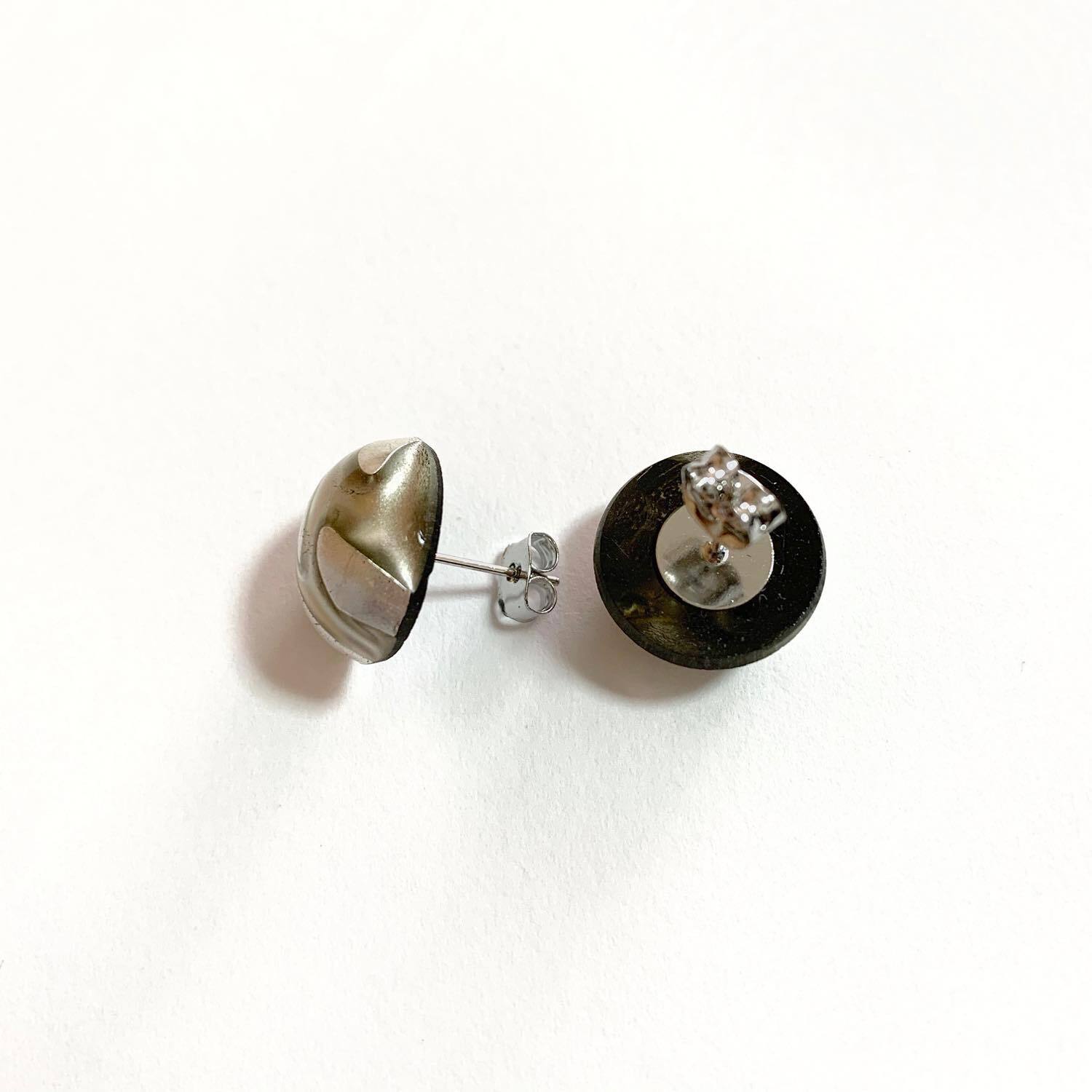 再入荷〉チェコ雲模様ガラスカボションの〈ピアス/イヤリング〉 | Dua