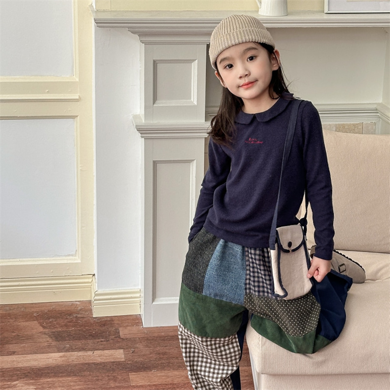 春英字刺しゅうモコモコTシャツ