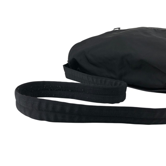 PRADA プラダ ショルダーバッグ ブラック トライアングルロゴ フロントバックル メッセンジャーバッグ vintage ヴィンテージ オールド n6kgte