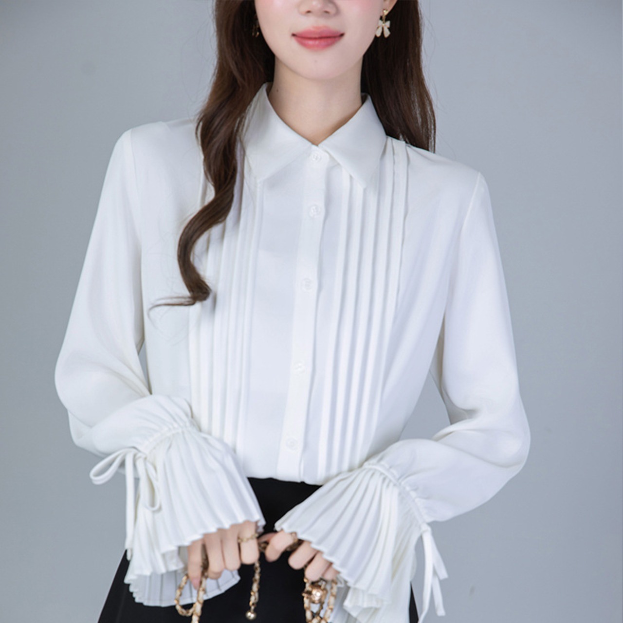 袖アクセントプリーツシャツ