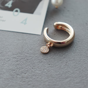 EAR CUFF || 【通常商品】 SHINING LOTUS CHARM EAR CUFF || 1 EAR CUFF || GOLD || FAL024