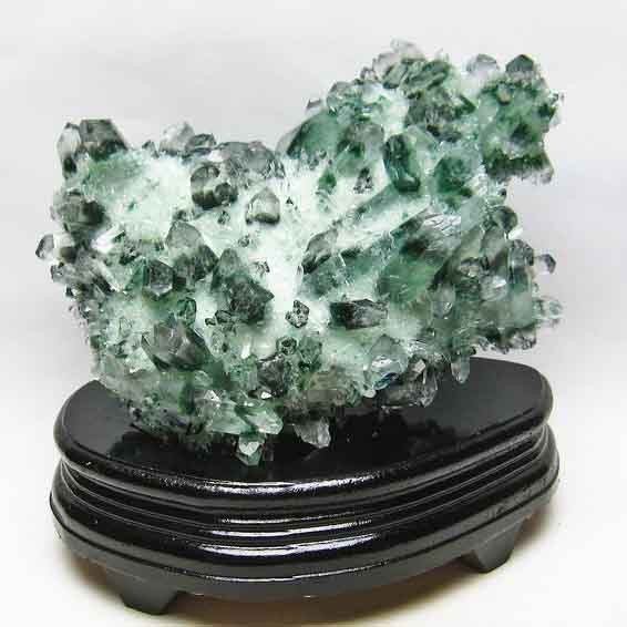 1.7Kg 緑水晶 クラスター 182-81