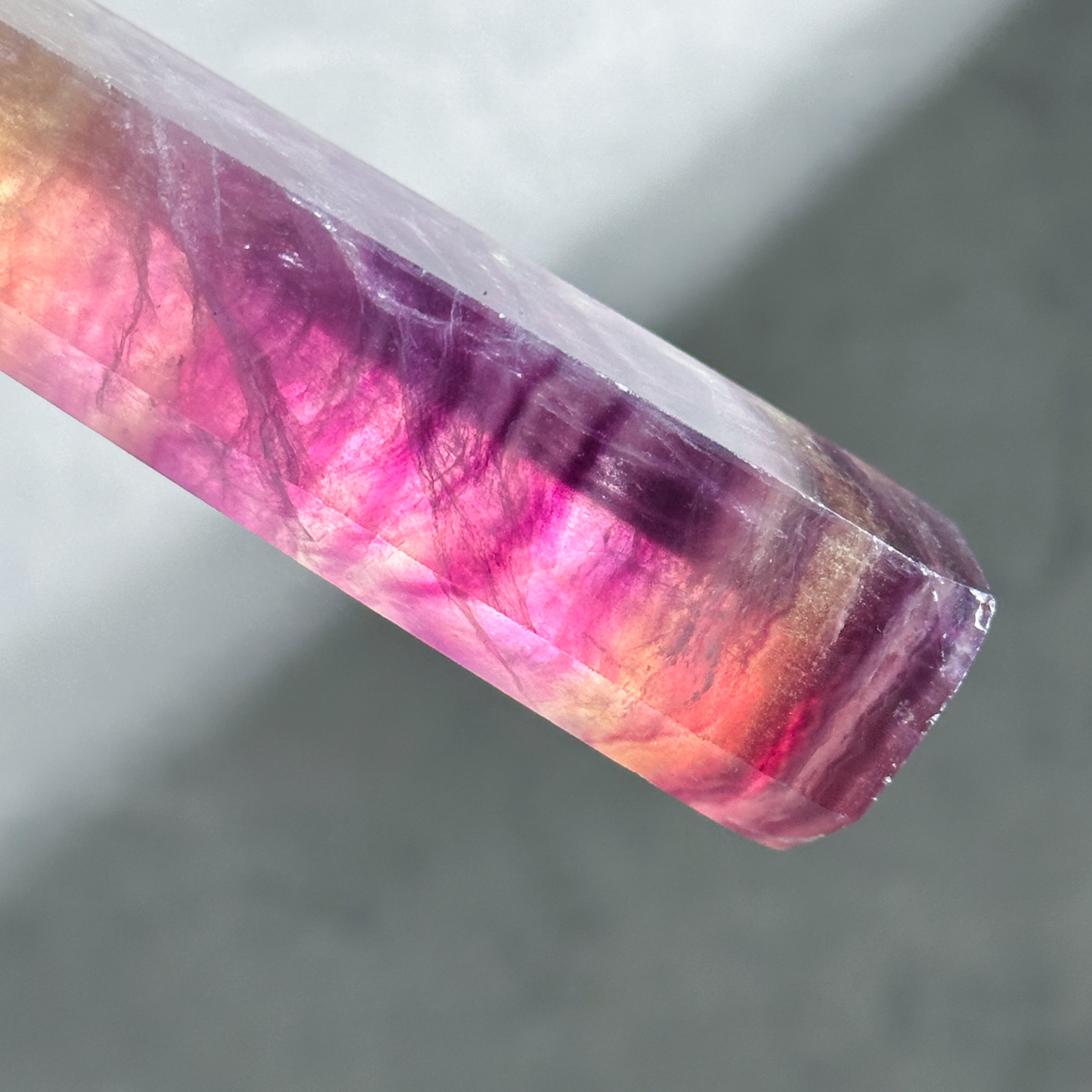 レインボーフローライト タワー24◇ Rainbow Fluorite ◇天然石・鉱物