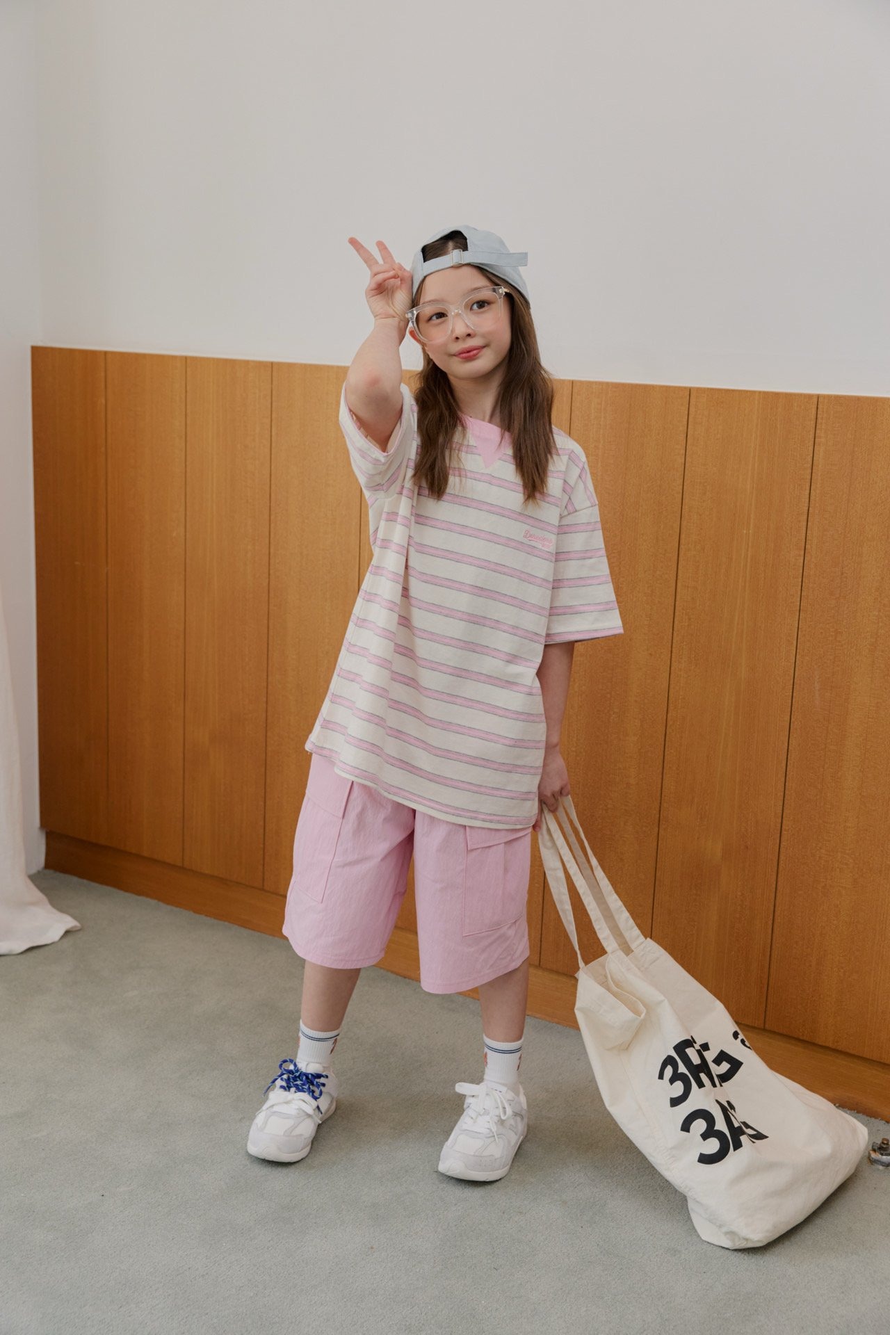 [DOREDORE] Triangle Needlepoint Striped Tee / [도레도레] 삼각자수단가라티