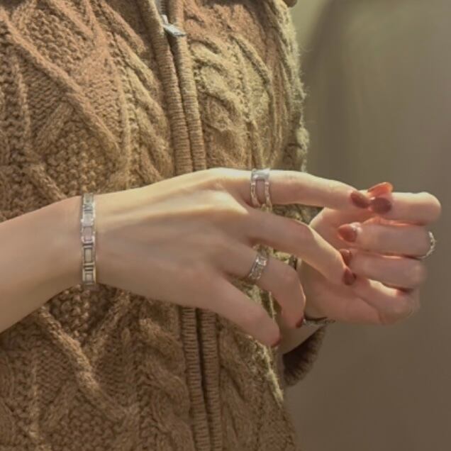 TIFFANY&CO】t1990 アトラス オープンバングル／シルバー925／洗練